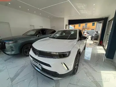 Usata Opel Mokka Elegance 130 CV (95 kW) 2022 Bianco SUV