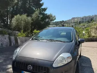 Usata Fiat Grande Punto 75 CV (55 kW) 2008 Grigio Utilitaria