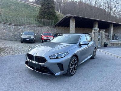 Usado BMW 118 M Sport 150 CV (110 kW) 2024 Gris Utilitario
