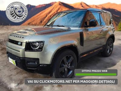 Usata Land Rover Defender SE Dynamic 200 CV (147 kW) 2023 Verde SUV