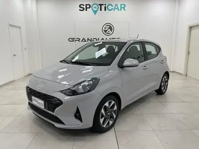 Nuova Hyundai i10 65 CV (47 kW) 2025 Argento Utilitaria