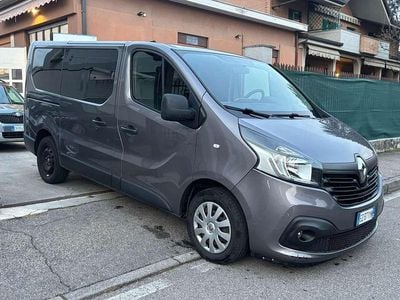 Usata Renault Trafic 120 CV (88 kW) 2015 Grigio Monovolume