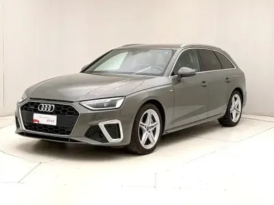 Begagnad Audi A4 S-Line 204 HK (150 kW) 2023 Orange Kombi