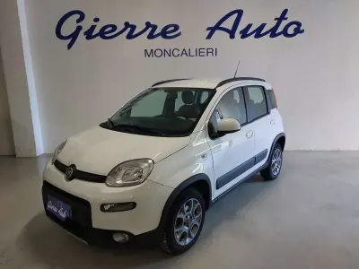 Usata Fiat Panda Trekking 95 CV (69 kW) 2015 Bianco Utilitaria