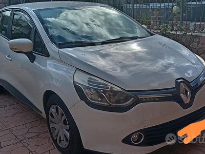 Usata Renault Clio IV 75 CV (55 kW) 2013 Bianco Berlina