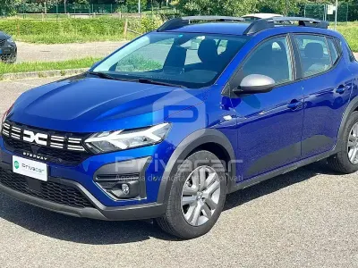 Usata Dacia Sandero Expression 101 CV (74 kW) 2023 Bluazzurro Utilitaria