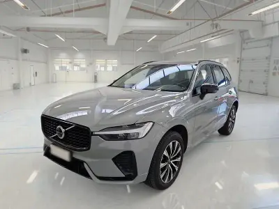 Usata Volvo XC60 Plus 197 CV (144 kW) 2024 Grigio SUV