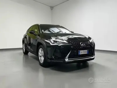Usata Lexus UX 250h Business Edition 184 CV (135 kW) 2022 Nero SUV