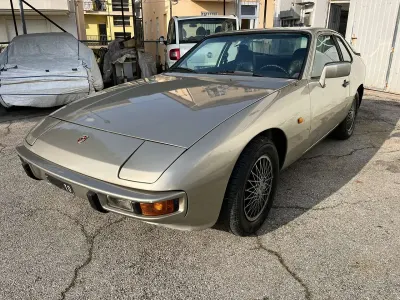 Usata Porsche 924 125 CV (91 kW) 1984 Beige Coupé