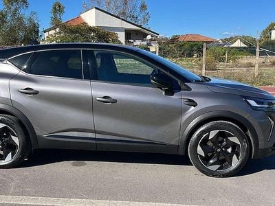 Usata Renault Captur 101 CV (74 kW) 2024 Grigio SUV