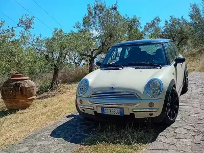 Usata Mini ONE Seven 88 CV (64 kW) 2006 Utilitaria