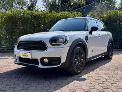 Usata Mini Cooper D Countryman Business 150 CV (110 kW) 2018 Bianco SUV