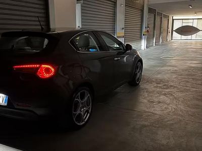 Usata Alfa Romeo Giulietta Distinctive 105 CV (77 kW) 2013 Grigio Utilitaria