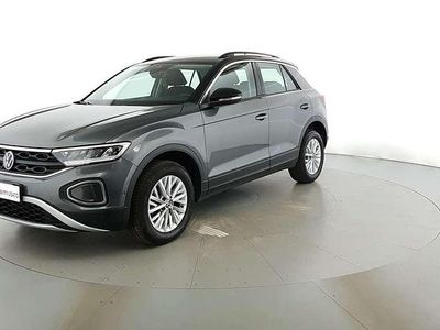 Usata VW T-Roc Life 116 CV (85 kW) 2025 Grigio indinium SUV