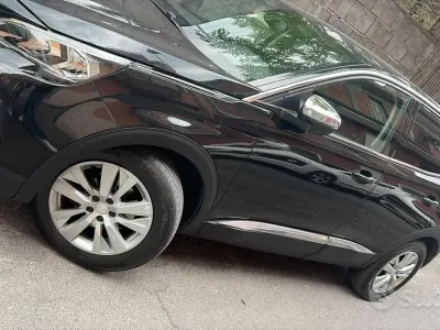 Usata Peugeot 3008 Active 131 CV (96 kW) 2019 Nero SUV