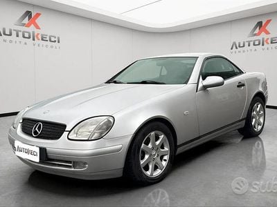 Usata Mercedes SLK200 AMG 136 CV (100 kW) 1997 Grigio Cabrio