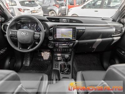 usata Toyota HiLux 2.8 D-4D A/T 4WD 4 porte Double Cab Invincible Castelnuovo Rangone