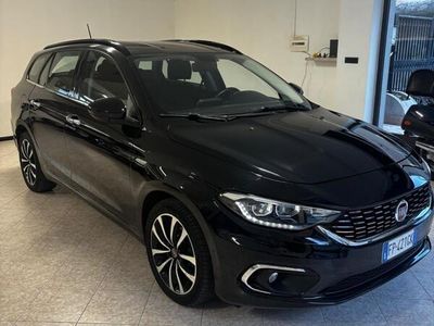 Usata Fiat Tipo Easy 120 CV (88 kW) 2018 Nero Station wagon