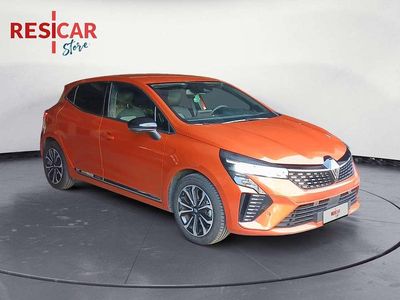 Usata Renault Clio V Techno 91 CV (66 kW) 2024 Arancione Berlina