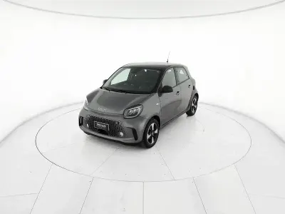Usata Smart ForFour Electric Drive Passion 60 kW (82 CV) 2022 Grigio Berlina