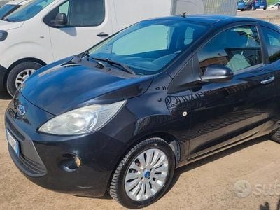 Usata Ford Ka Titanium 75 CV (55 kW) 2013 Nero Utilitaria