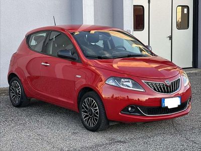 Rosso passione Usata 2024 Lancia Ypsilon Utilitaria | 14.499 € (Buon prezzo)