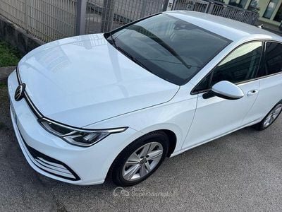 Usata VW Golf VIII 116 CV (85 kW) 2022 Berlina