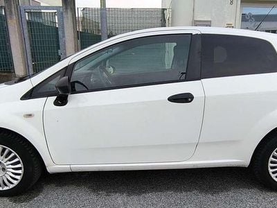 Usata Fiat Punto Evo Dynamic 75 CV (55 kW) 2013 Bianco Utilitaria