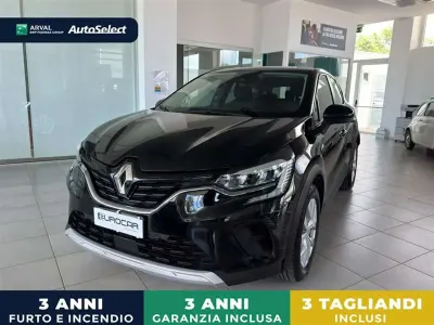 Usata Renault Captur Business 101 CV (74 kW) 2021 Nero / black SUV