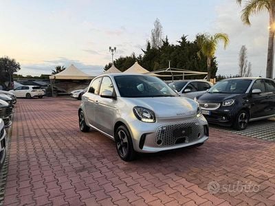 Usata Smart ForFour Electric Drive Pulse 41 kW (56 CV) 2022 Grigio Berlina