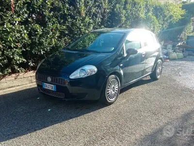 Usata Fiat Grande Punto 75 CV (55 kW) 2009 Blu Utilitaria