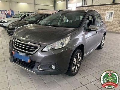 Usata Peugeot 2008 Allure 82 CV (60 kW) 2015 Grigio SUV
