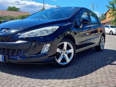 Usata Peugeot 308 109 CV (80 kW) 2008 Nero Berlina