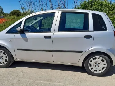 Usata Fiat Idea 77 CV (56 kW) 2007 Argento Monovolume