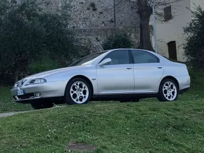 Usata Alfa Romeo 166 150 CV (110 kW) 2003 Argento Berlina