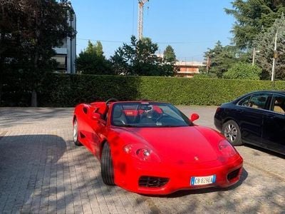 Usata Ferrari 360 400 CV (294 kW) 2002 Rosso Cabrio