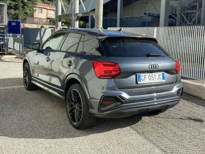 Usata Audi Q2 Ambiente 150 CV (110 kW) 2021 Grigio SUV