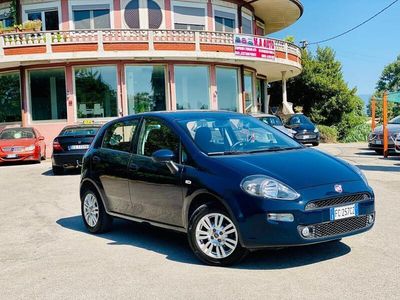 Usado Fiat Punto 69 CV (50 kW) 2015 Negro Utilitario