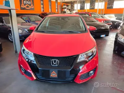 Usata Honda Civic Elegance 99 CV (72 kW) 2016 Rosso Berlina