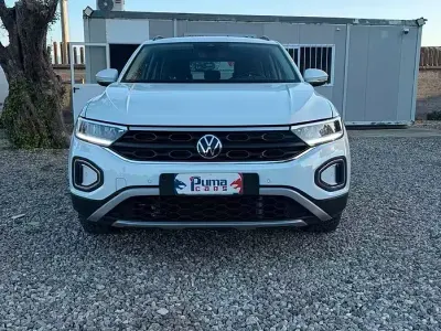Usata VW T-Roc R-line 150 CV (110 kW) 2023 Bianco SUV