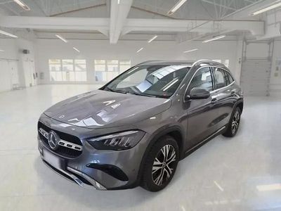 Usata Mercedes GLA200 Advanced 149 CV (109 kW) 2023 Grigio SUV