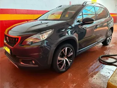 Usata Peugeot 2008 130 CV (95 kW) 2017 SUV