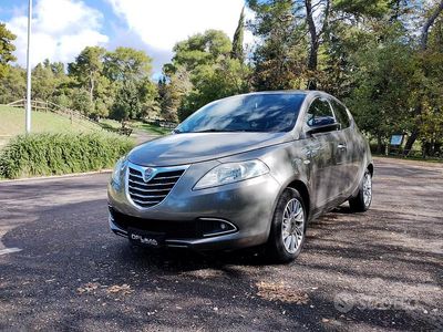 Usata Lancia Ypsilon S 95 CV (69 kW) 2013 Grigio Utilitaria