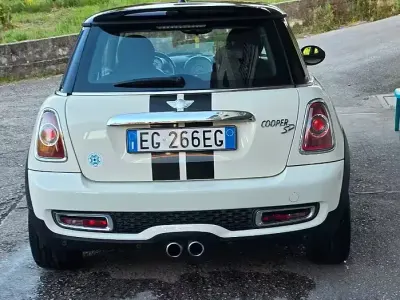 Begagnad Mini Cooper SD 143 HK (105 kW) 2011 Halvkombi