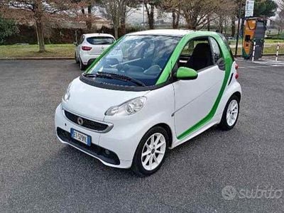 Begagnad Smart ForTwo Coupé 35 kW (48 HK) 2014 Vit Sportkupé