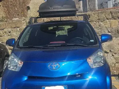 Usata Toyota iQ 68 CV (50 kW) 2011 Utilitaria