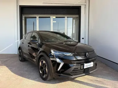Usata Renault Captur Techno 101 CV (74 kW) 2025 Nero etoile SUV