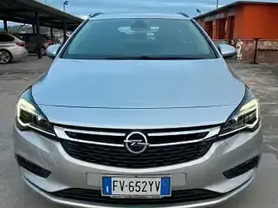 Usata Opel Astra Business 110 CV (80 kW) 2019 Grigio Station wagon