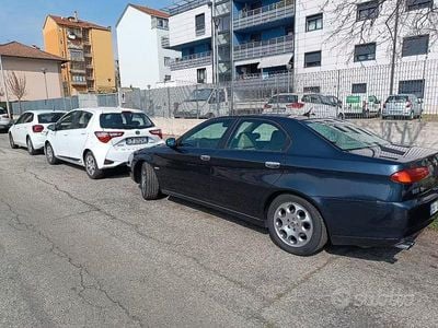 Usata Alfa Romeo 166 205 CV (150 kW) 1999 Blu Berlina