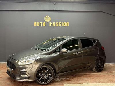 Usata Ford Fiesta ST-Line 86 CV (63 kW) 2019 Grigio Utilitaria